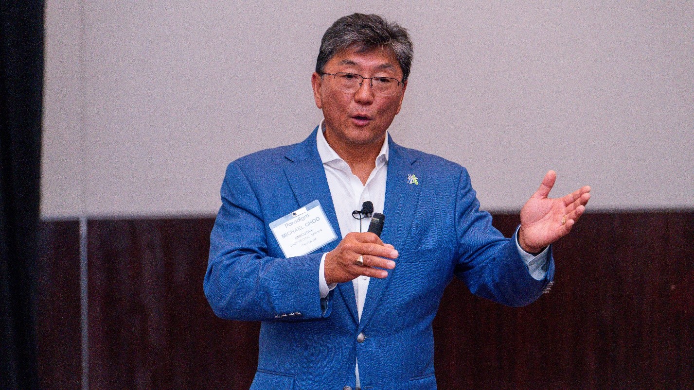 Dr. Michael Choo